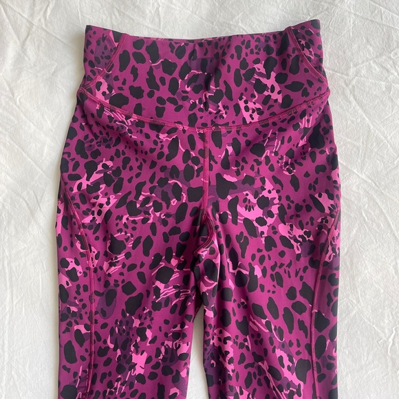 NWOT Lululemon Leopard Leggings - Picture 3 of 3